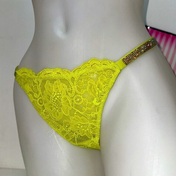 🔥Victoria Secret floral panty thong SZ Medium NEW - Picture 1 of 7